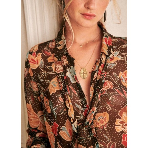 ✨Sold✨Sézane Lives Shirt in Honey Flowers Print - Picture 2 of 8